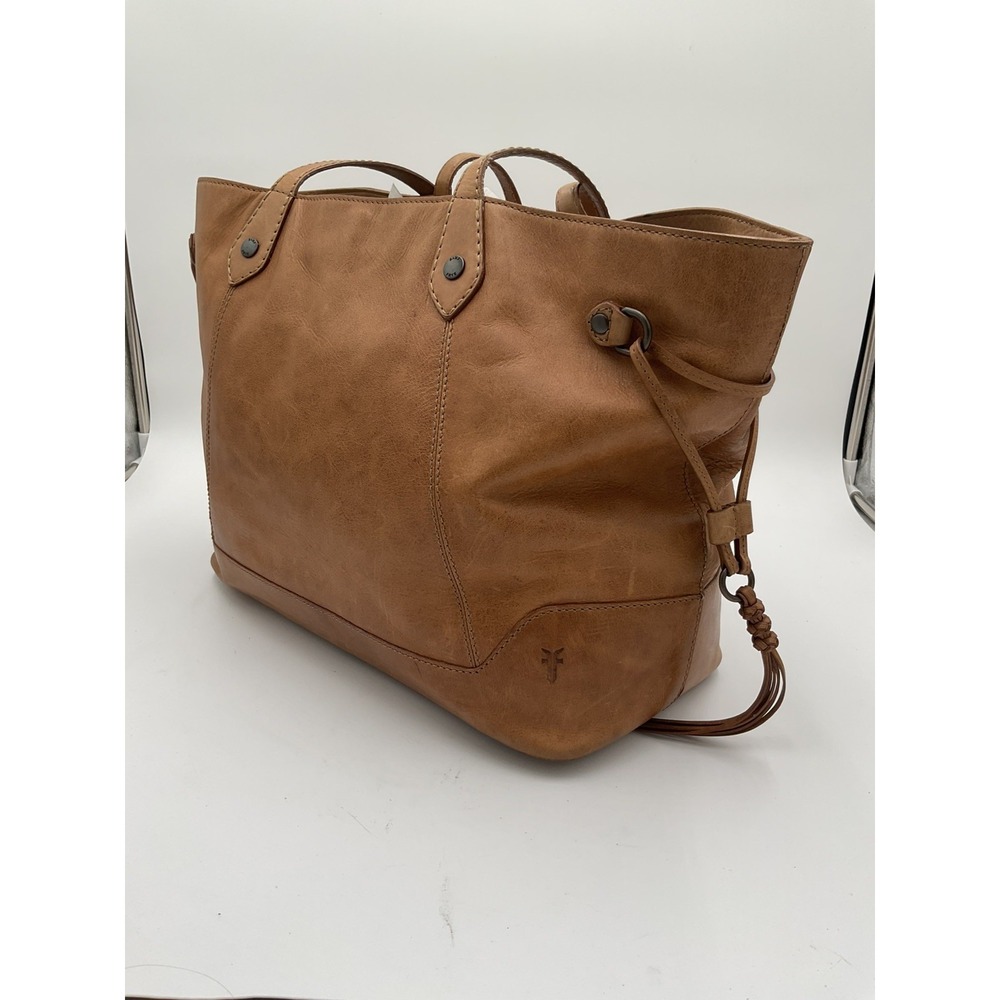 Frye Melissa Carryall Tote, leather material, beige color, BEAUTIFUL!!!! - Picture 2 of 8